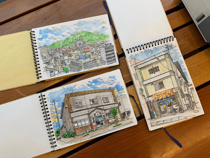 1月21日に終了した出版記念絵画展ではスケッチブックに描かれた原画も公開した。