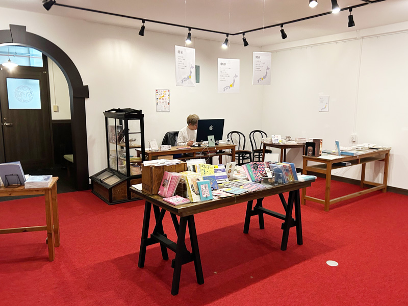 「関東」「中部」「関西」などエリアごとに展示